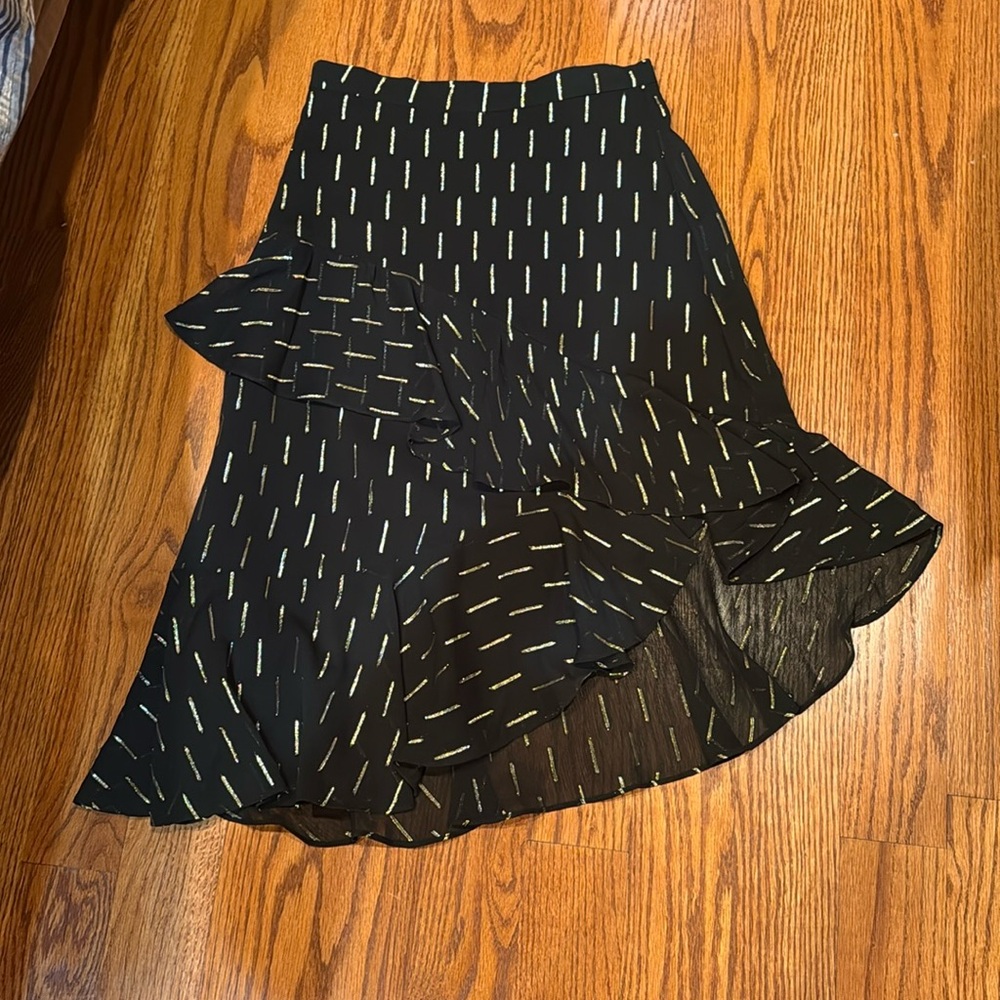 Lea & Viola black and gold chiffon skirt. Size Small. Very good condition